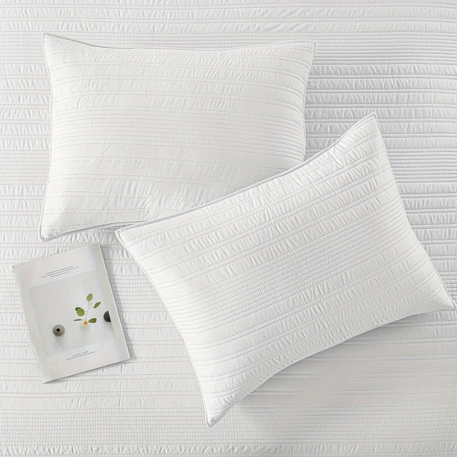 Ultra-Lightweight Embossed Bedding Set – Soft, Breathable 3-Piece Quilt Set