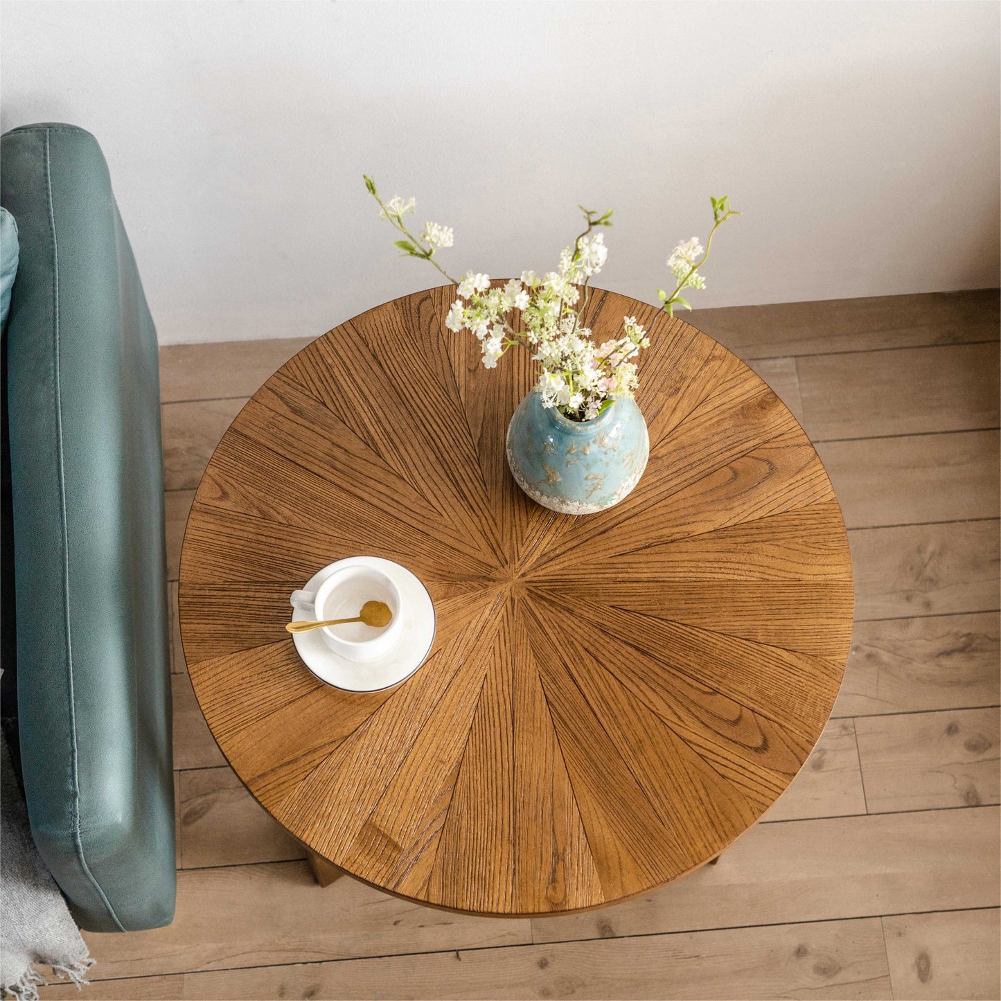Reclaimed wood Round Side Table